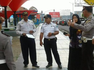 Dishub Kota Bengkulu Tegur Parkir Ilegal