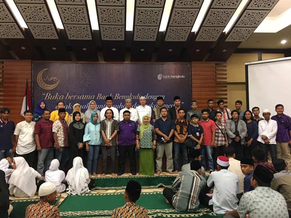 Tingkatkan Tali Silahturahmi, Bank Bengkulu Gelar Buka Puasa dengan Anak Panti dan Rekan Media