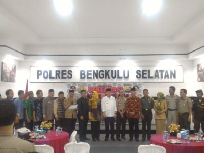 Tokoh Masyarakat dan Forkopimda Bengkulu Selatan Deklarasi Anti Hoax