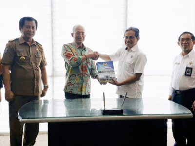 Berharap Raih WTP, Gusnan Serahkan Laporan Keuangan ke BPK