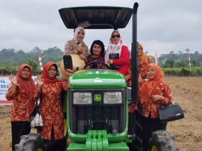 Tingkatkan Taraf Ekonomi Petani, Pemkab Bengkulu Selatan Bantu Alsitan