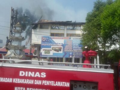 Kebakaran PT BM, Polisi Blokade Jalan