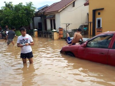 Banjir Kota Bengkulu: Terparah Sejak 20 Tahun Terakhir, Isak Tangis Warga Pecah