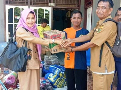 Pemkab BS Serahkan Bantuan Untuk 35 Nelayan