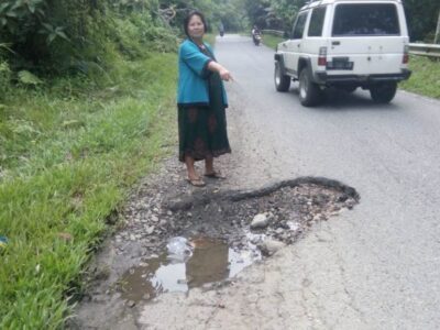 Delapan Orang Jadi Korban, Warga Keluhkan Lobang Tanjakan Kayu Arau Seginim
