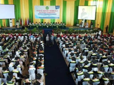 Rektor UMB Apresiasi Lulusan Terbaik dengan Beasiswa