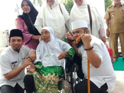 Walikota Bengkulu Lepas JCH dengan Do’a