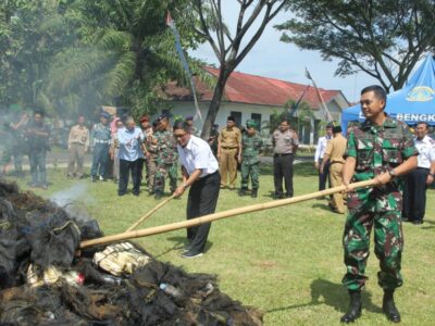 2500 Alat Tangkap Benih Lobster Dimusnahkan