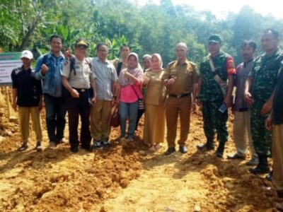 Kades Gunung Ayu: Saya Siap Dikritik Terkait Pembangunan Infrastruktur