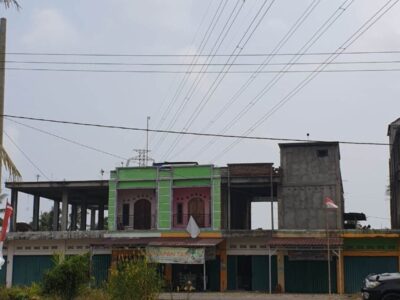 Kabel Tegangan Tinggi PLTU Melanggar Jarak Aman