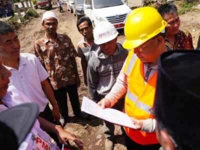 Gubernur Komitmen Lakukan Pemerataan Pembangunan