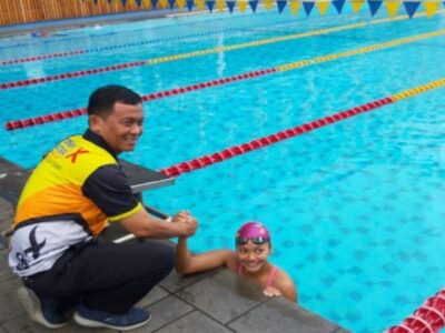 Target Emas di Porwil, Ketua Umum KONI Bengkulu Pantau Langsung TC Atlet Renang