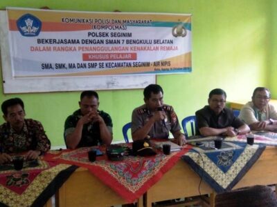 Gandeng Kompolmas, SMAN 7 Bengkulu Selatan Gelar Sosialisasi Kenakalan Remaja