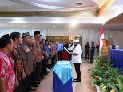 Kukuhkan Anggota FKDM, Ini Harapan Walikota Helmi