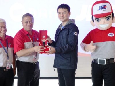 DANA dan JNE Bersinergi Dukung Akselerasi Ekonomi Digital Indonesia