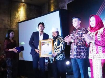 Wali Kota Bengkulu Raih Penghargaan Top 25 Leaders Award 2019