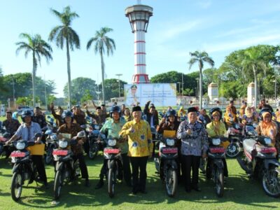 Pengawas SMA, SMK dan SLB se-Provinsi Bengkulu Terima Kendaraan Dinas
