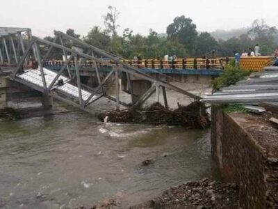 Hujan Deras, Jembatan Air Nipis Ambruk