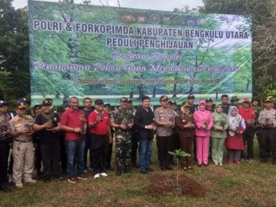 Polri dan Forkompinda Peduli Penghijauan