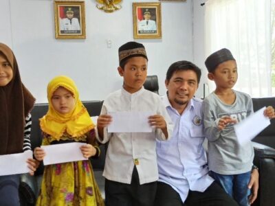 Dukung Program Wali Kota, Kadis DKP Berbagi Kebahagian dengan Anak Yatim