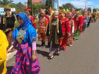 Karnaval Budaya Meriahkan HUT Ke -17 Kabupaten Mukomuko