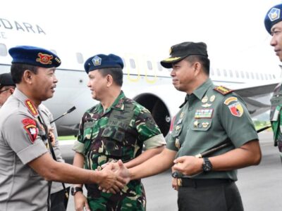 Kapolri Tinjau Pusdik Brimob Watu Kosek