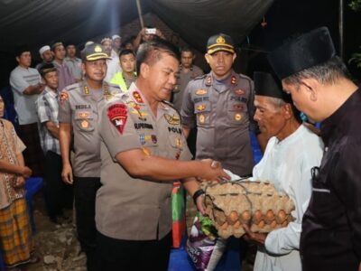 Prihatin Kecelakaan Tambang Lebong, Kapolda Supratman Datangi Rumah Duka