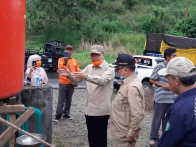 Gubernur Tinjau Posko Covid-19, Sakit dan Berasal dari Daerah Terjangkit Dilarang Masuk