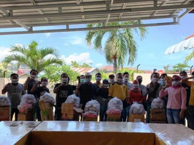 Cegah Covid-19, Usin Bagikan Masker dan Sabun kepada Warga Kota Bengkulu