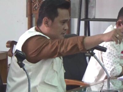 Panas! Ketua Pansus DPRD Bengkulu Utara Gebrak Meja