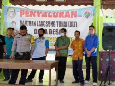 Protes Pembagian BLT, Pemdes Talang Panjang Diamuk Warga