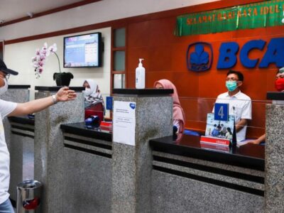 Ditinjau Gubernur, BCA  Telah Terapakan Protokes Sejak Awal Pendemi