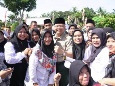 Gubernur Rohidin Penuhi Aspirasi 900 Tenaga Honorer K2 Bengkulu