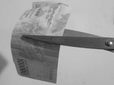 Potong Gaji Guru, Melanggar Hukum?