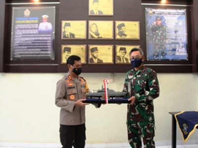 Perkuat Sinergitas, Kapolda Silaturahmi ke Danlanal Bengkulu
