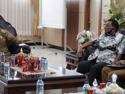 Gubernur Sambut Baik Visi Misi Pengurus Baru PGRI Bengkulu
