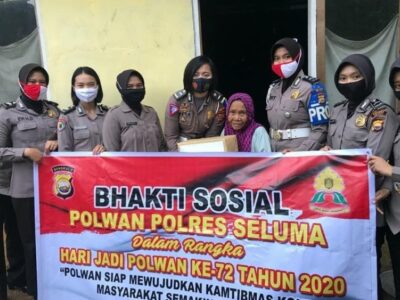 Berbekal Sembako Polwan Bengkulu Sambangi Nenek Zawiyah dan Nenek Nir