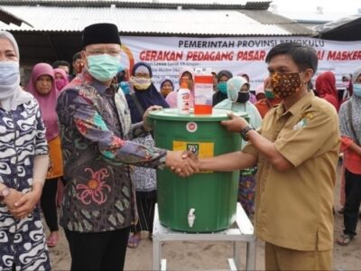 Gerakan Pedagang Pasar Wajib Pakai Masker di Kaur