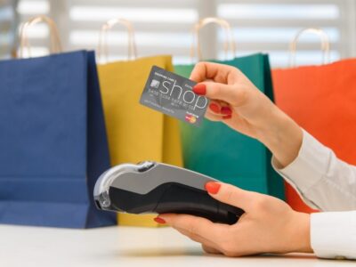 Hadapi e-Commerce dengan Maksimalkan Keunggulan Permata Shopping Card