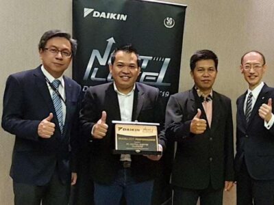 Central Elektro Bengkulu Raih Excellent Performance Daikin Award