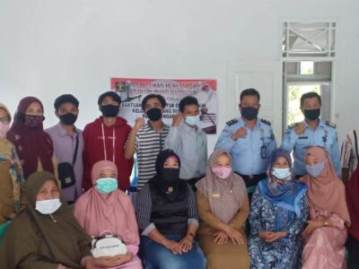 Warga Sungai Suci Diberi Penyuluhan Hukum Sekaligus Prokes COVID-19 dari Kanwil Kemenkumham Bengkulu