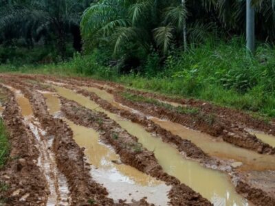 Desak Perbaikan Jalan Suban, Kades dan Warga akan Datangi Kantor Bupati