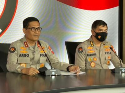 Ambroncius Nababan yang Hina Natalius Pigai Ditetapkan sebagai Tersangka