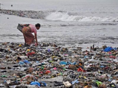 Selamatkan Laut dari Sampah Plastik