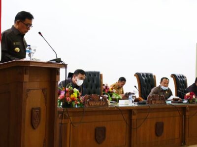 Bupati Kepahiang Sampaikan Pendapat Terhadap Raperda Inisiatif DPRD
