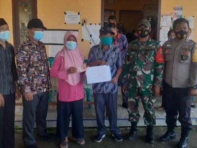 Pemdes Rantau Sialang Salurkan BLT Dana Desa 2021 Tahap I
