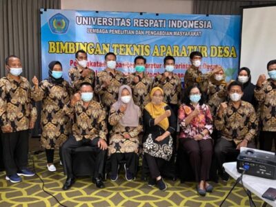 Perangkat Desa Kemang Manis Ikuti Bimtek Desa Digital