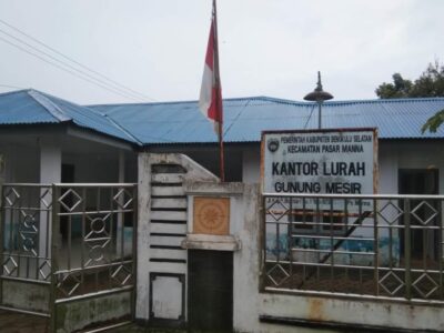 Kantor Lurah Kosong Melompong, Urusan Warga Gunung Mesir Terbengkalai
