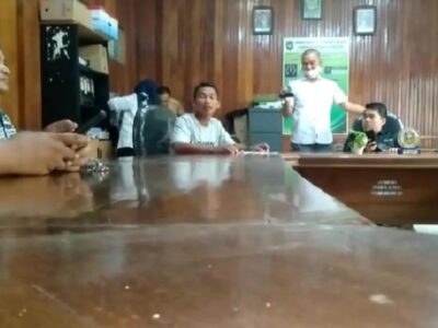 Boyong Istri & 11 Orang Perangkat Desa ke Jakarta, Pjs Kades Kemang Manis Diadukan Warga