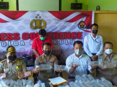 Lobster Senilai Rp 2,25 M Nyaris Diselundupkan, Polisi Amankan Tersangka Asal Kaur